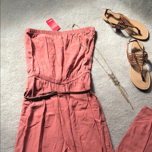 Forever 21 Other - NWT Mauve Pink Romper!